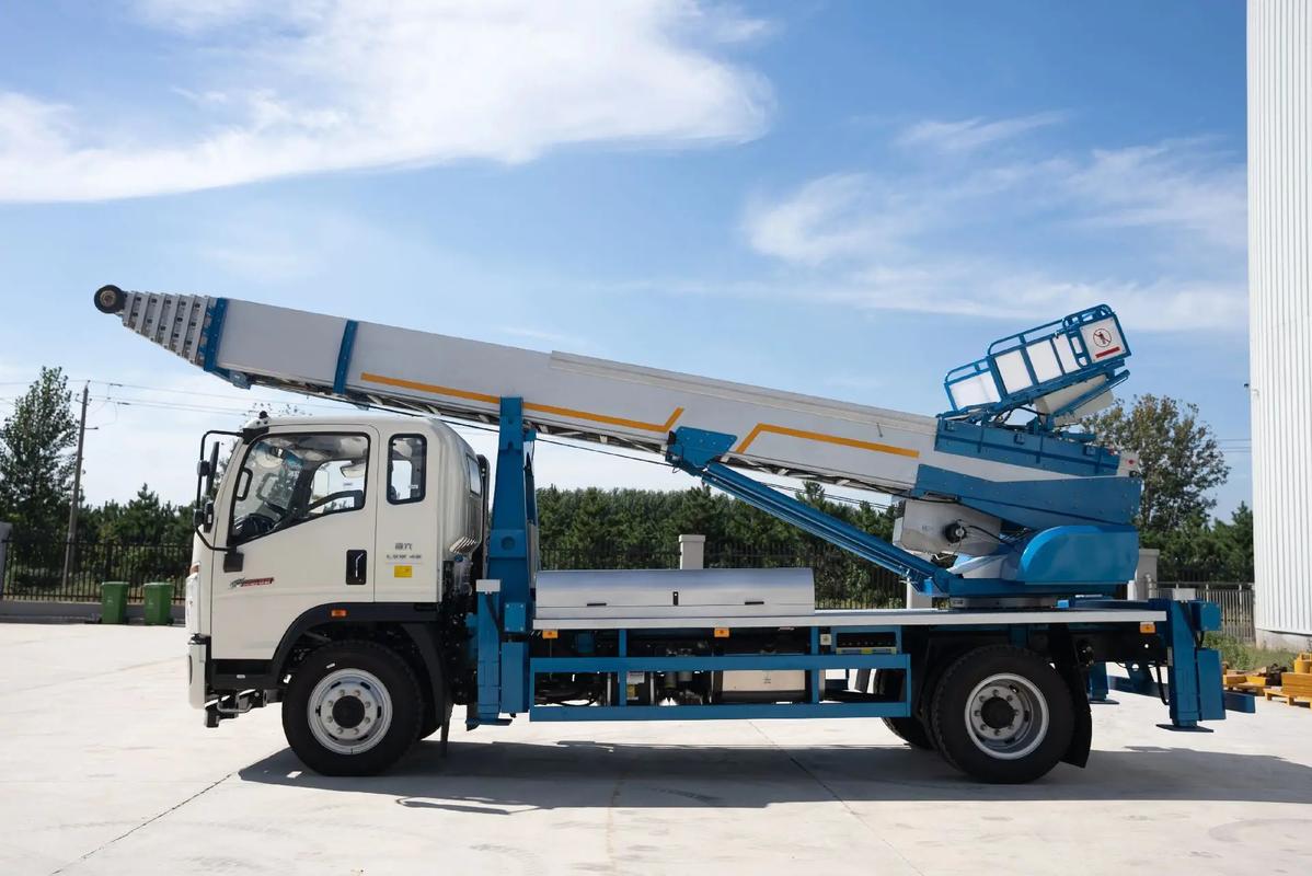 南头镇云梯上料车租赁费用