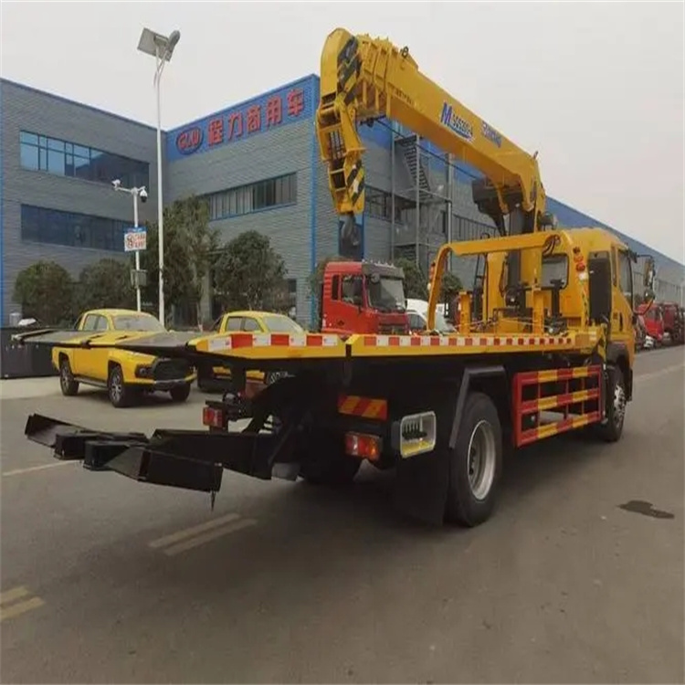 南头镇附近小随车吊出租电话，轻松解决搬运烦恼