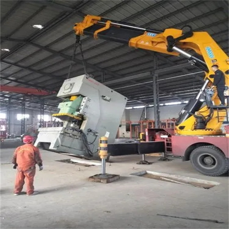 南头镇80吨折臂吊车出租附近电话