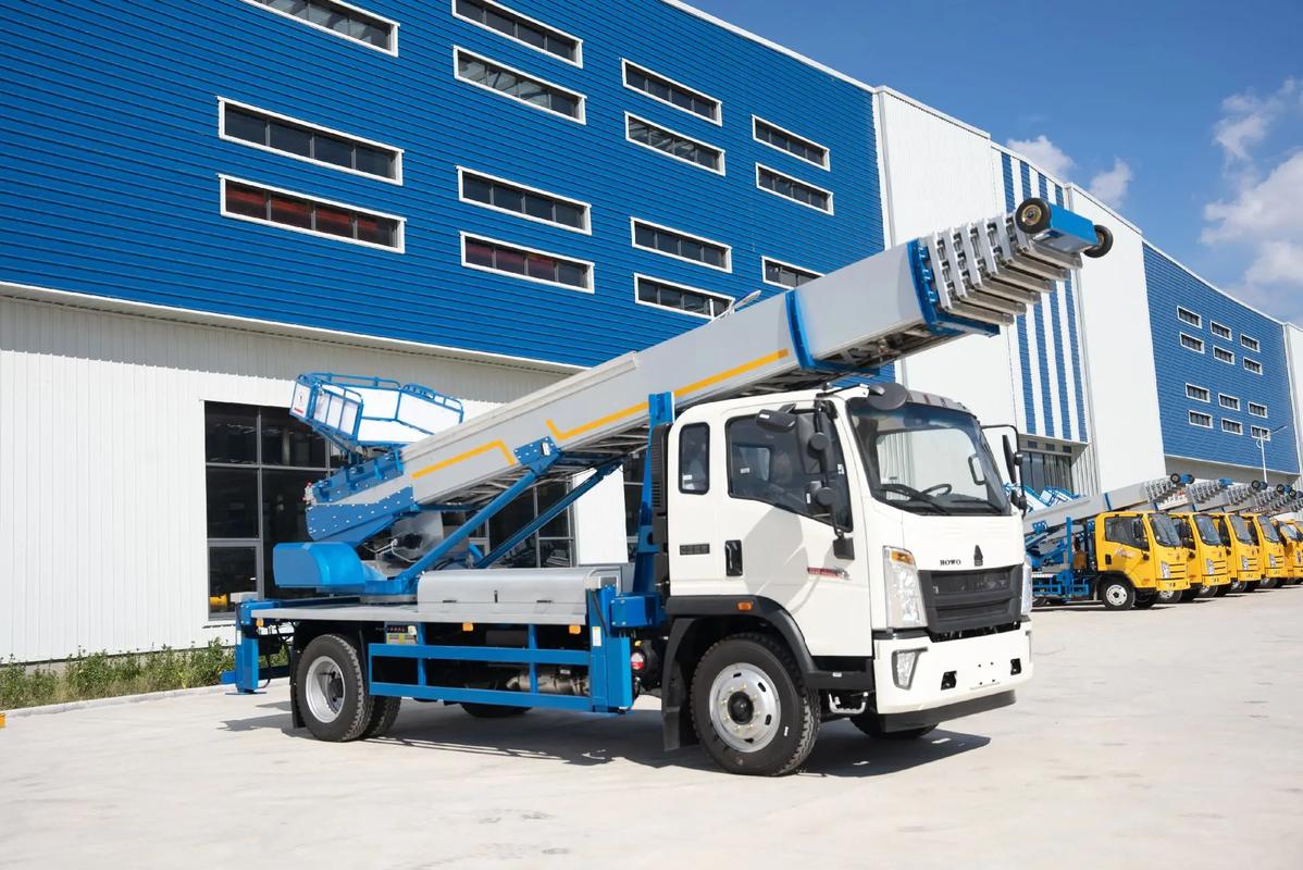 南头镇出租云梯车高空作业车 建筑垃圾搬运