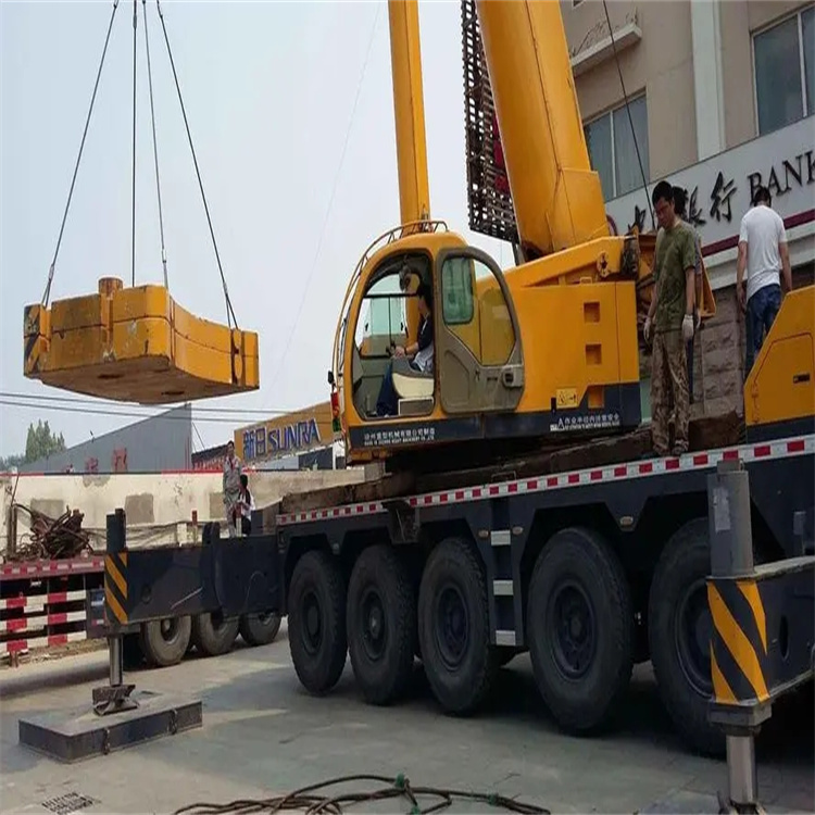 南头镇当地吊车出租|机器吊装|75吨|工厂搬迁服务